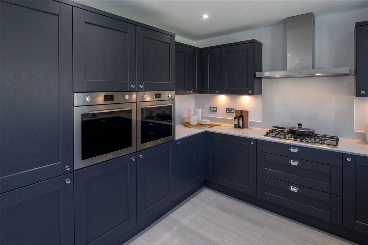 5 bedroom House, Bishops Green, Newbury, RG20 - Available, Image 1