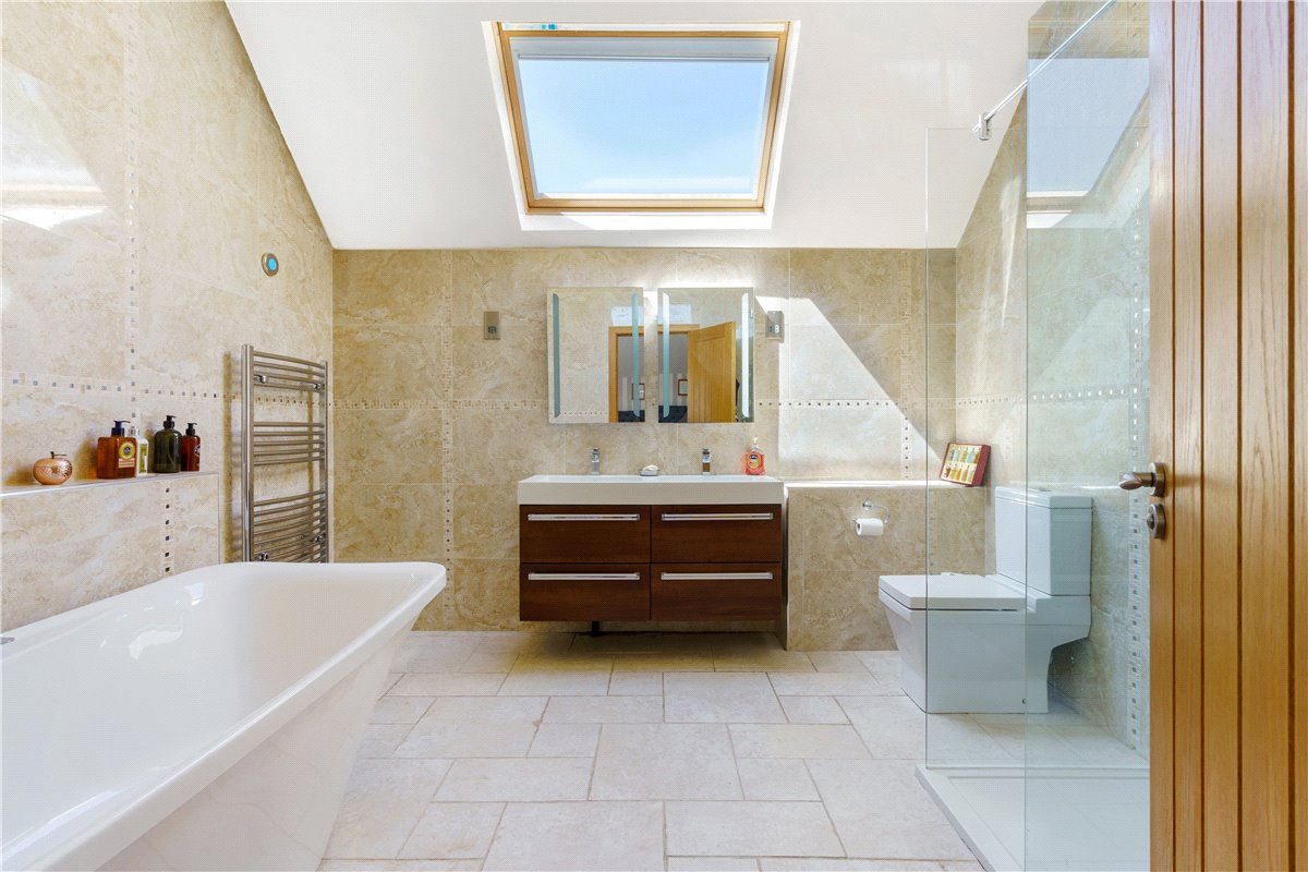 6 bedroom House, York House, Carleton Road, WF8 - Available, Image 13