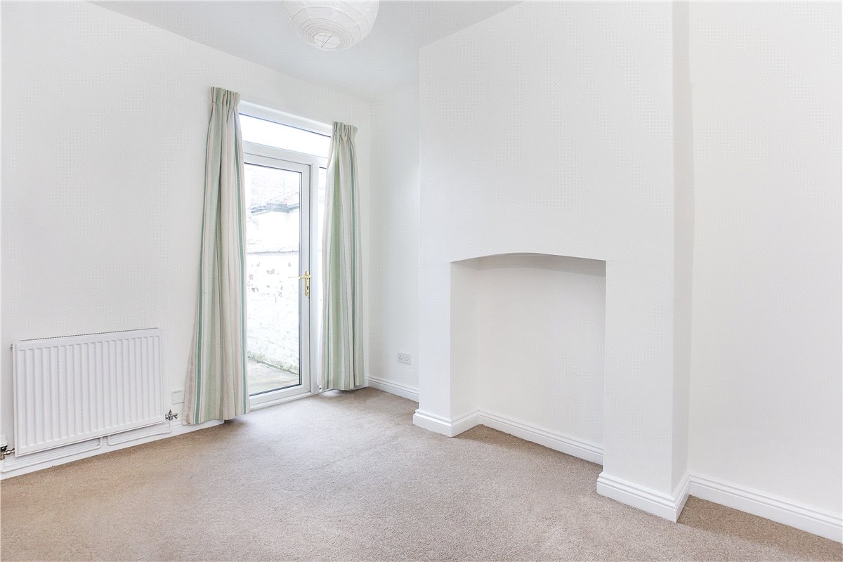 2 bedroom House, Smales Street, York, YO1 - Available, Image 6