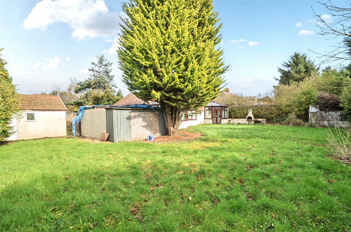 2 bedroom Bungalow, Chester Road, Preston Brook, WA7 - Available, Image 9