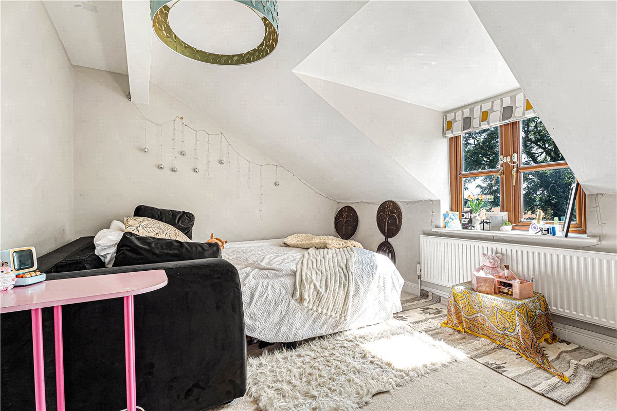 3 bedroom House, Oxford Road, Hampton Poyle, OX5 - Available, Image 14