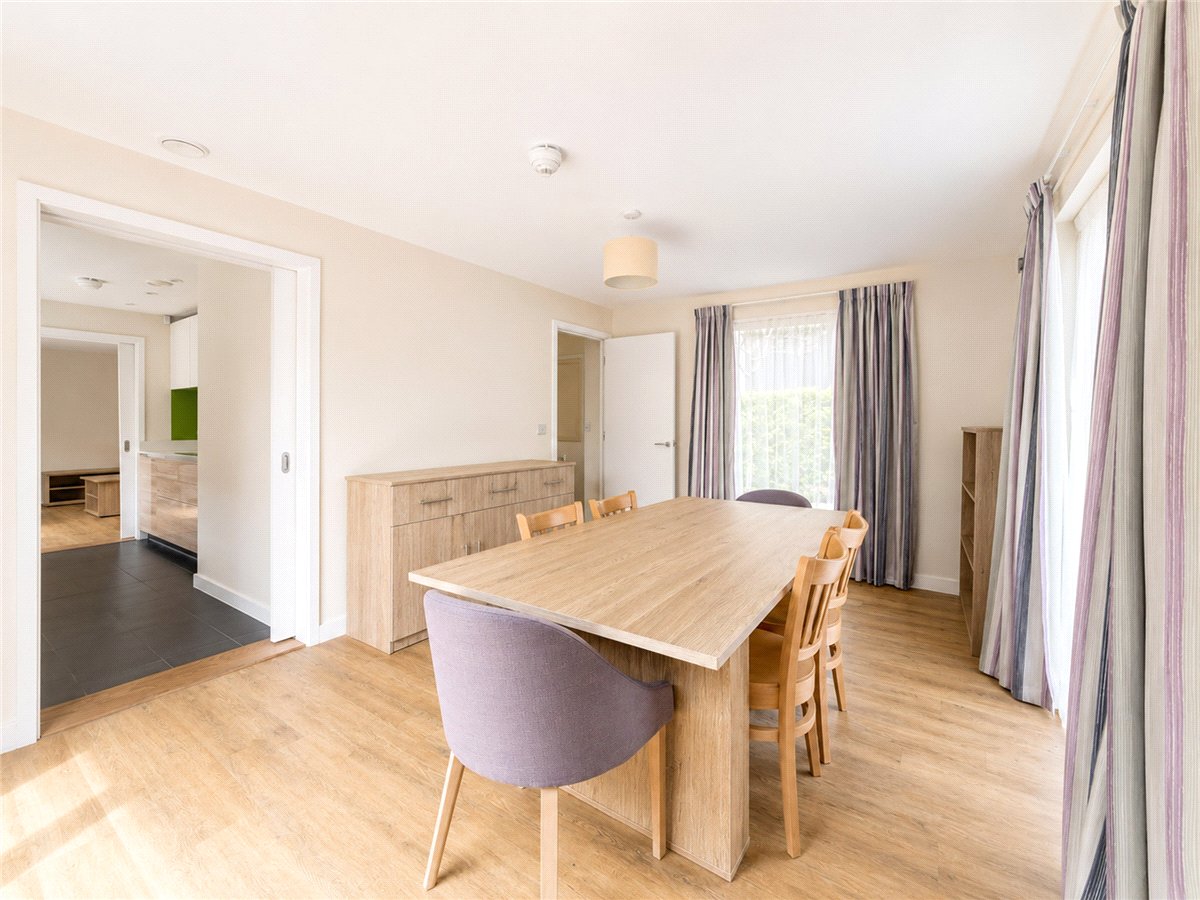 3 bedroom House, Royal Way, Trumpington, CB2 - Sold STC, Image 7
