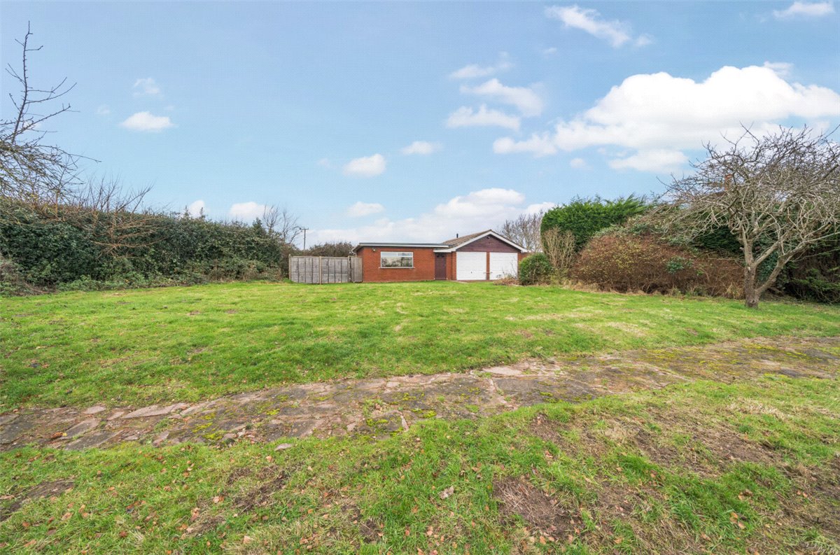 4 bedroom Bungalow, Darnford Lane, Lichfield, WS14 - Available, Image 18