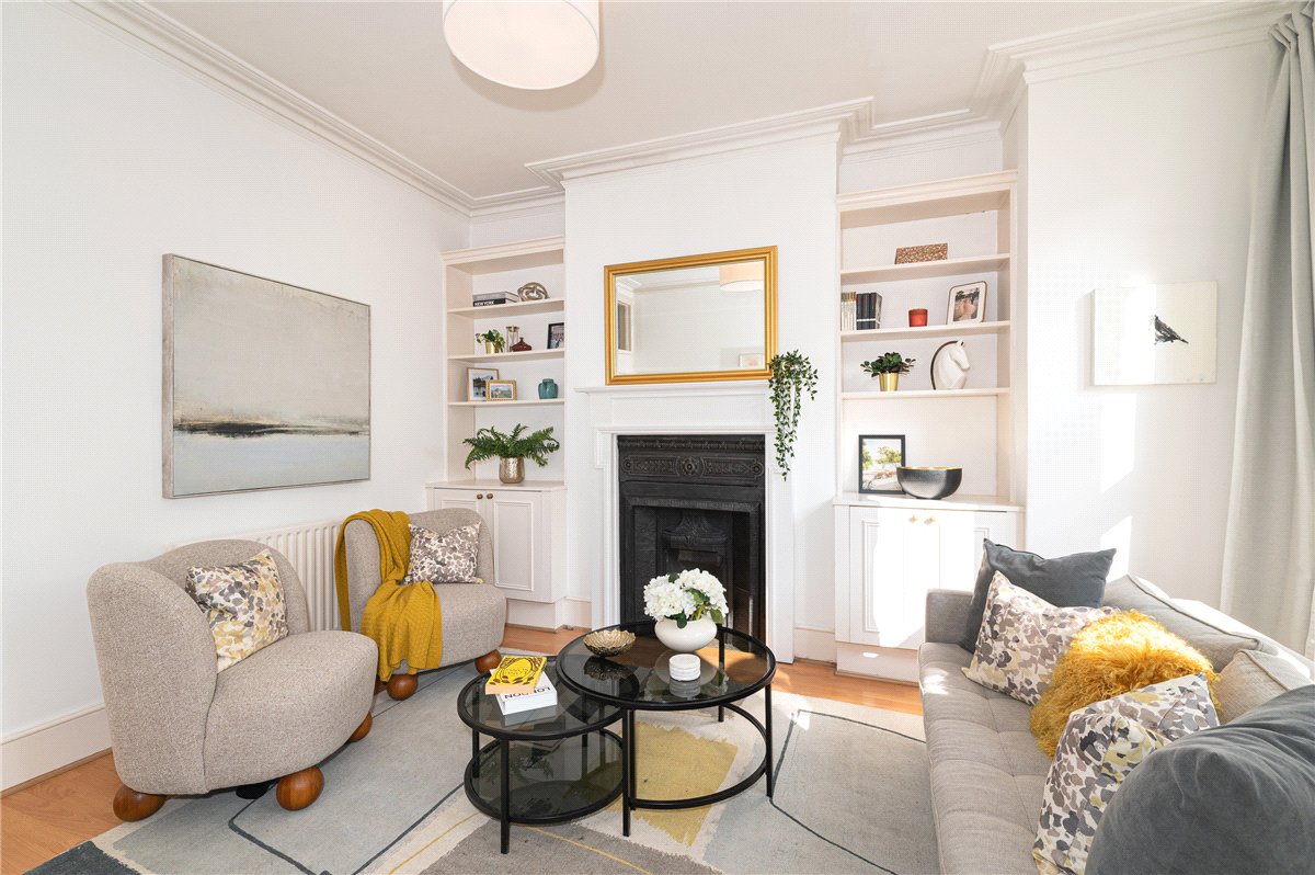 2 bedroom Flat, Lynn Road, London, SW12 - Available, Image 2