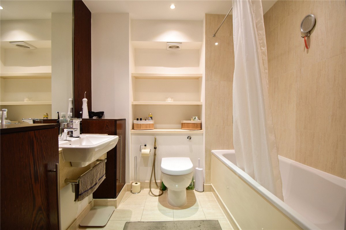 1 bedroom Flat, The Belvedere, Homerton Street, CB2 - Let Agreed, Image 6