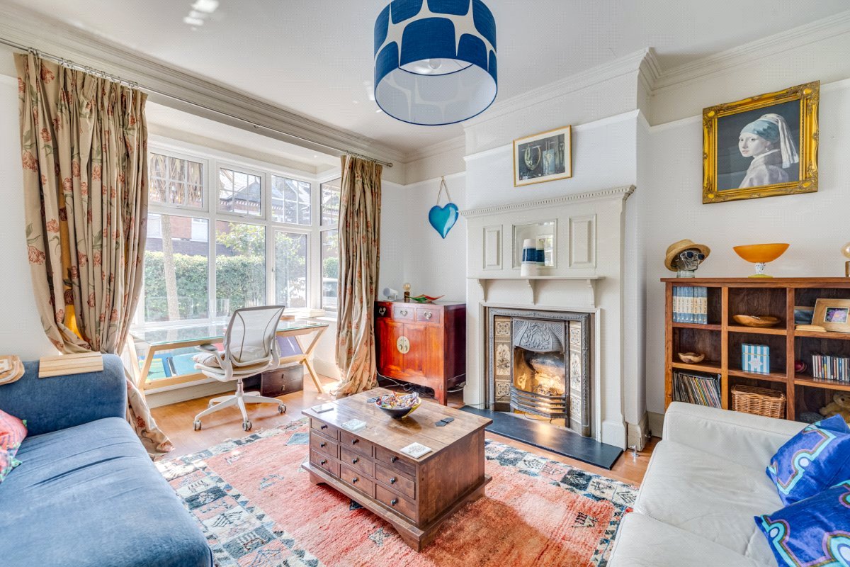 4 bedroom House, Kingsway, London, SW14 - Available, Image 4