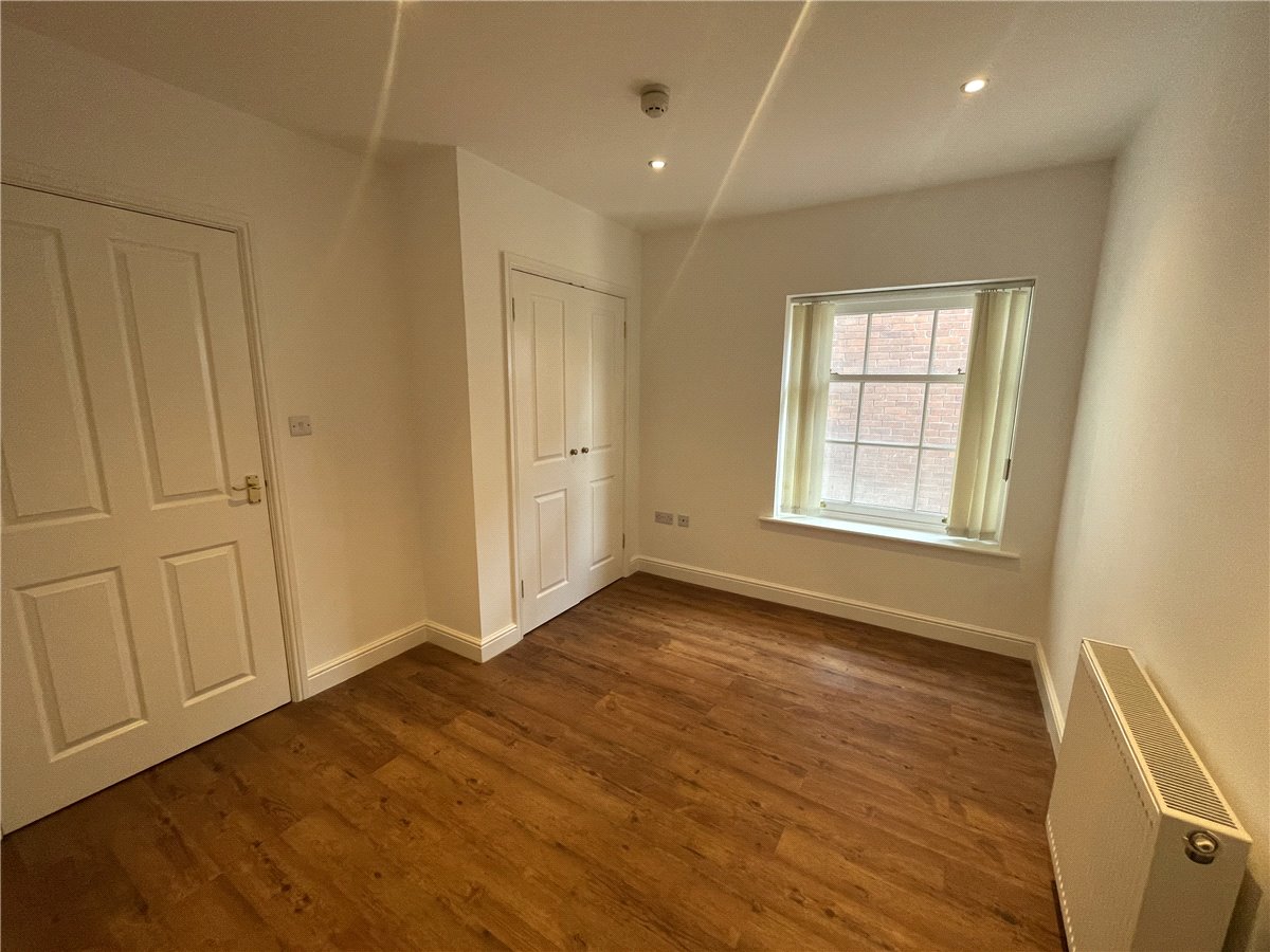 1 bedroom Flat, London Road, Newbury, RG14 - Available, Image 4