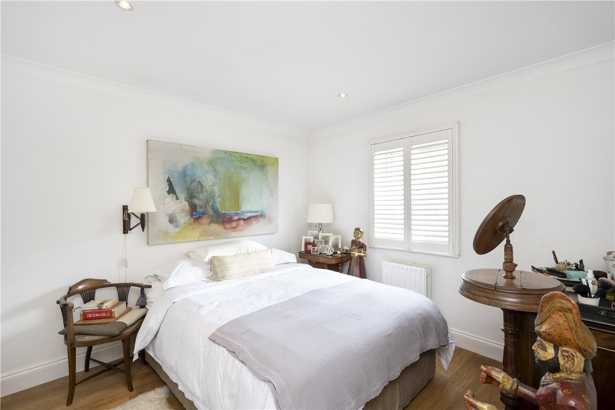 2 bedroom Flat, Battersea High Street, London, SW11 - Available, Image 3