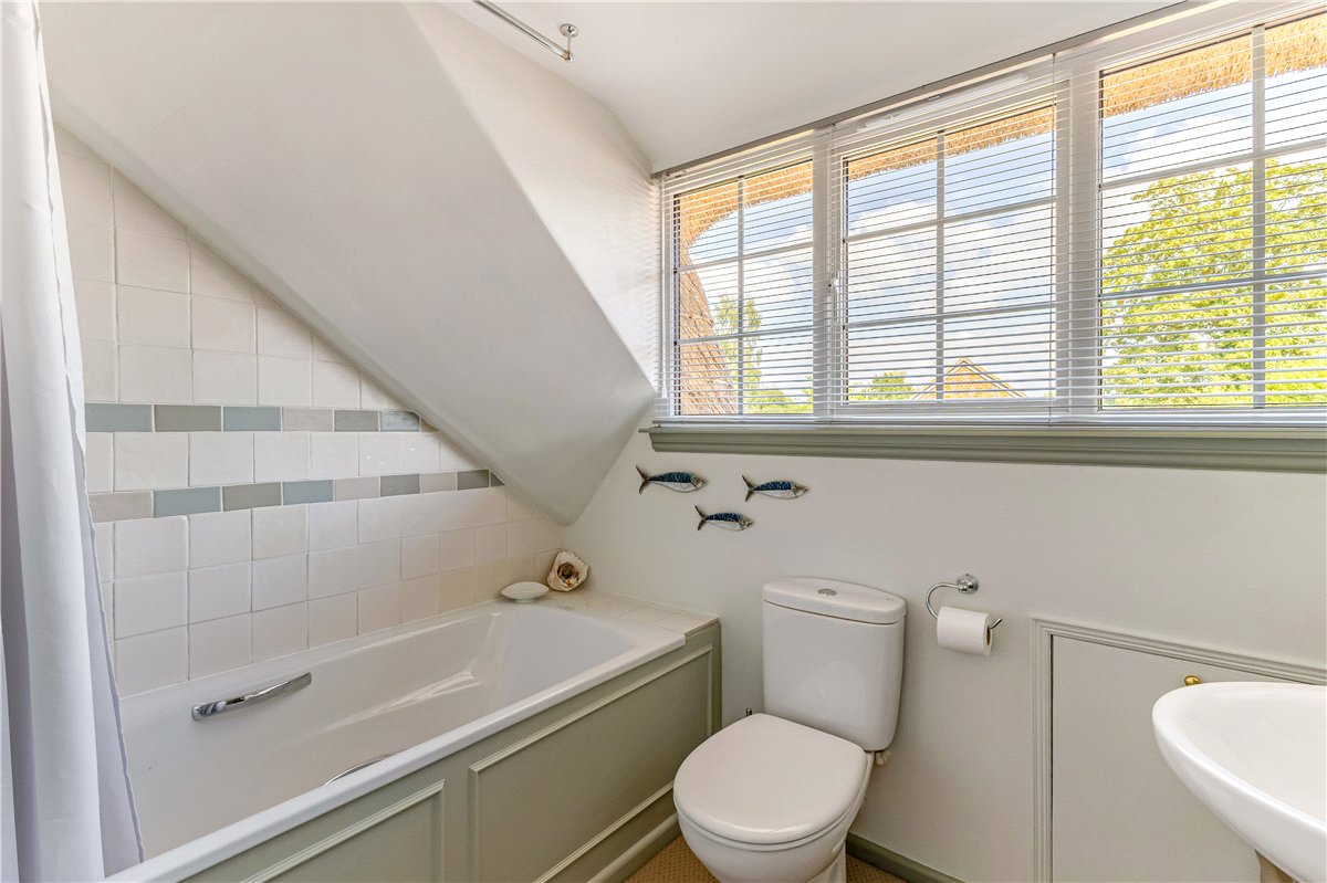 3 bedroom House, Woodborough, Pewsey, SN9 - Available, Image 18