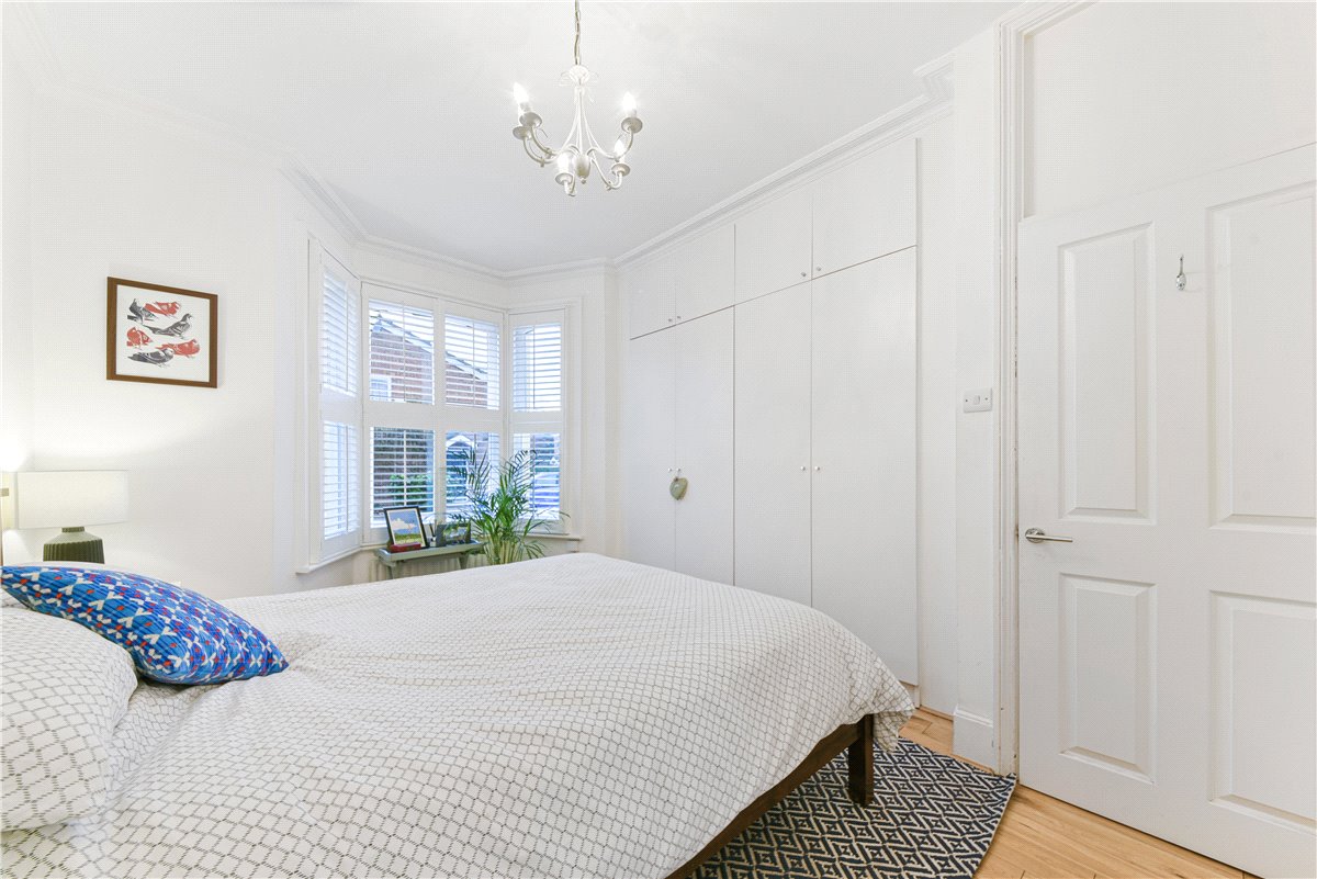 2 bedroom Flat, Chivalry Road, London, SW11 - , Image 7