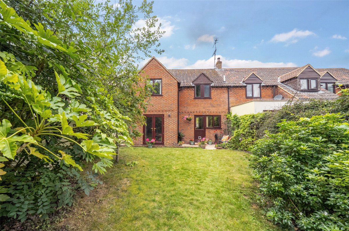 3 bedroom House, Yatesbury, Calne, SN11 - Available, Image 2