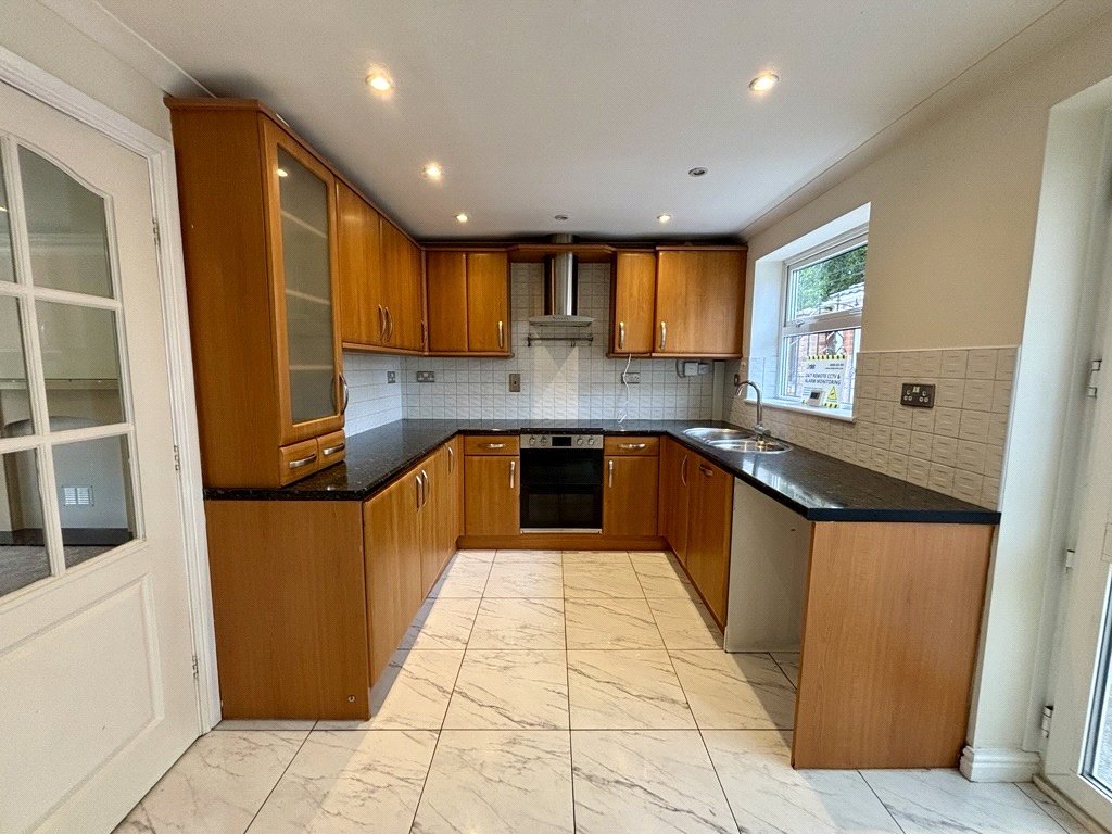 3 bedroom House, Sherbourne Avenue, Bramley, S66 - Let Agreed, Image 2