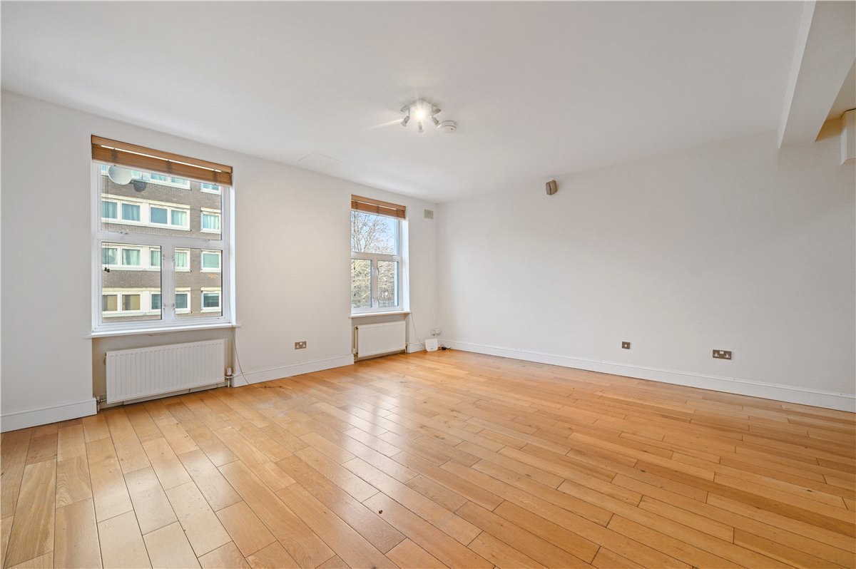 2 bedroom Maisonette, Westbourne Park Road, Bayswater, W2 - Available