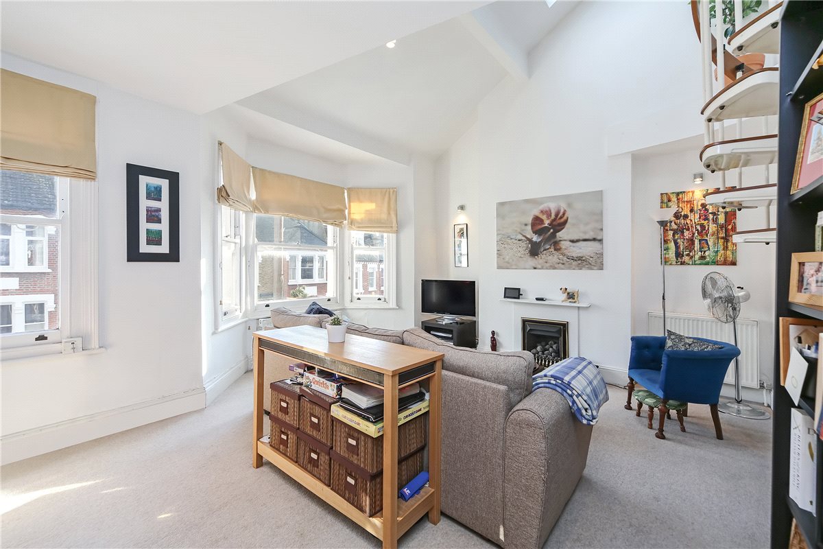 2 bedroom Flat, Kelmscott Road, London, SW11 - , Image 5