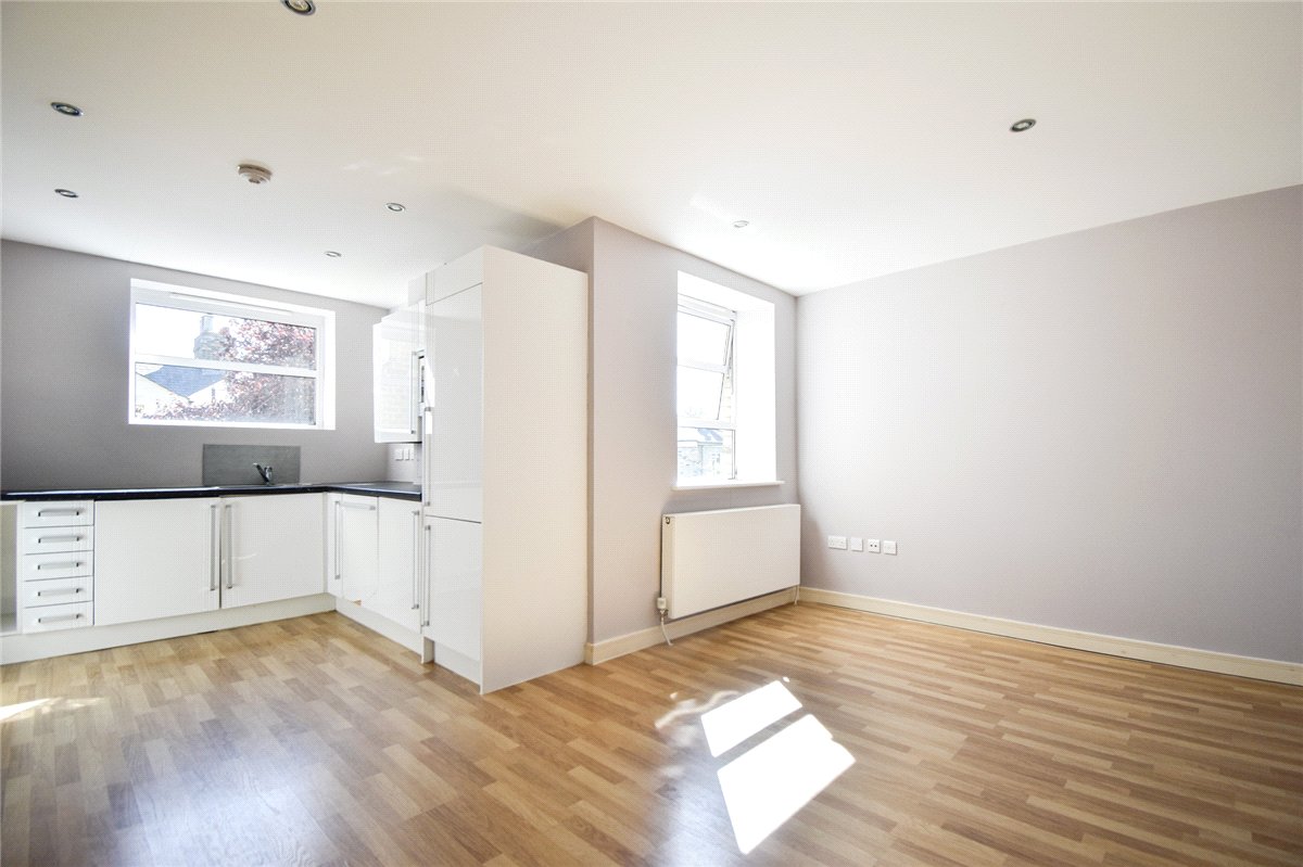 2 bedroom Flat, Paradise Street, Cambridge, CB1 - Let Agreed, Image 2