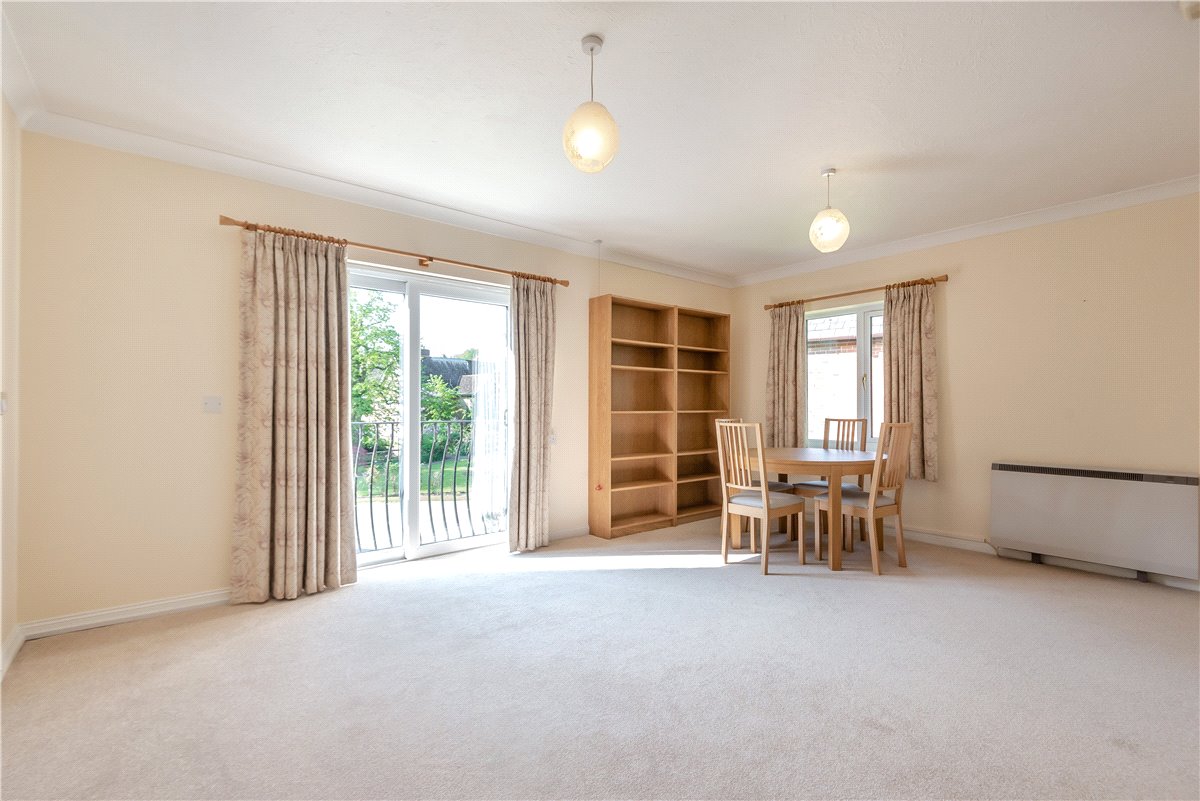 2 bedroom Flat, Old Parsonage Court, Otterbourne, SO21 - Available, Image 4