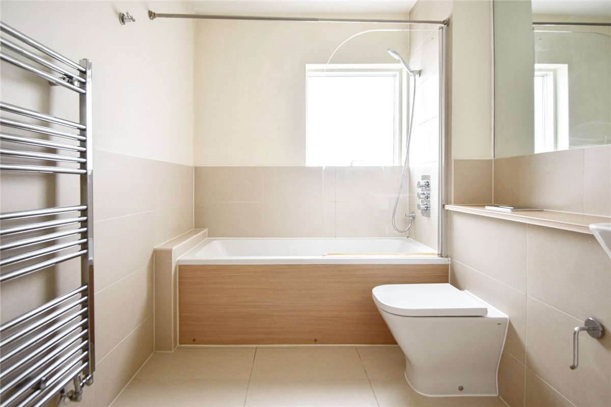 4 bedroom House, Harvest Road, Trumpington, CB2 - Let Agreed, Image 12