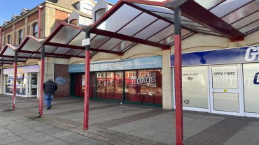 992 to 3000 Sq Ft, The Triangle Centre, Clevedon, BS21 - Available, Image 2