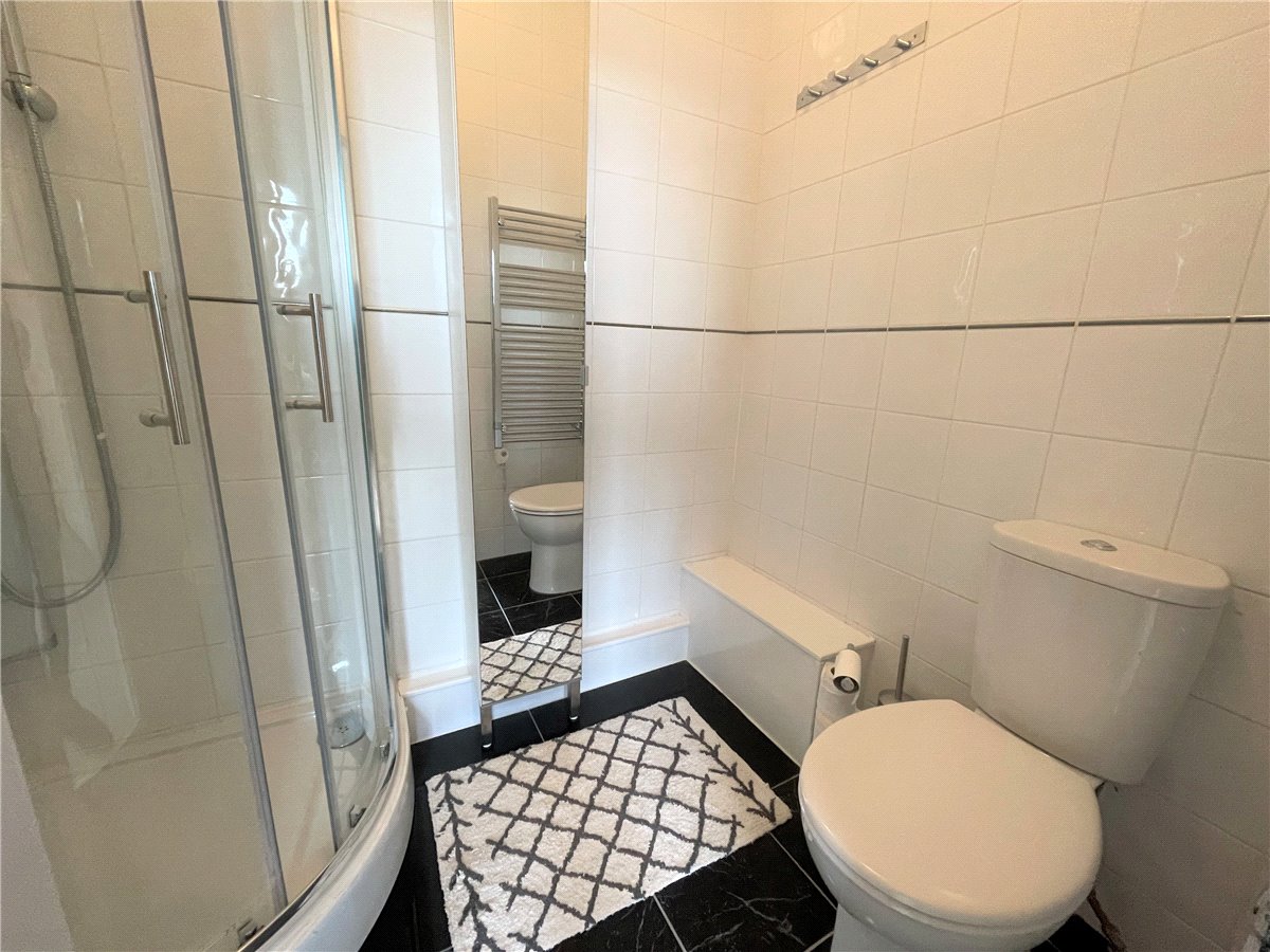 1 bedroom Flat, High Street, Marlborough, SN8 - Let Agreed, Image 5