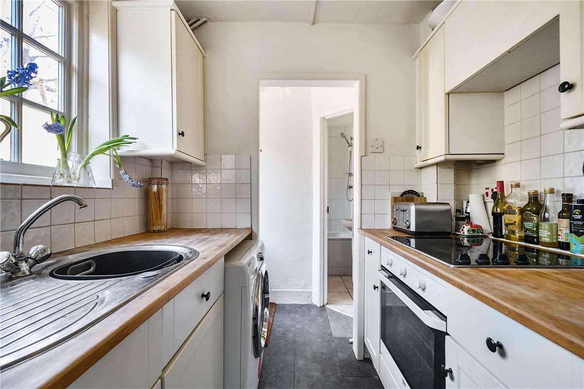 2 bedroom Cottage, St. Martins, Marlborough, SN8 - Available, Image 9