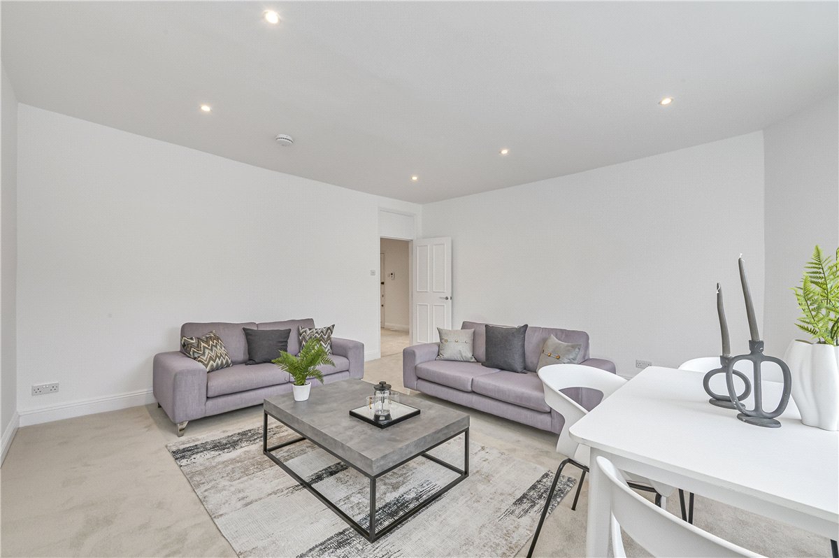 3 bedroom Flat, Upper Wimpole Street, Marylebone, W1G - Available