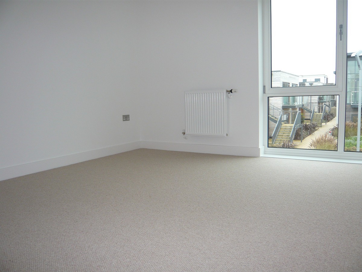 2 bedroom Flat, Park Way, Newbury, RG14 - Let Agreed, Image 6