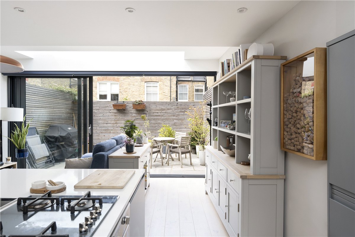 3 bedroom Flat, Nightingale Triangle, Balham, SW12 - Sold, Image 8