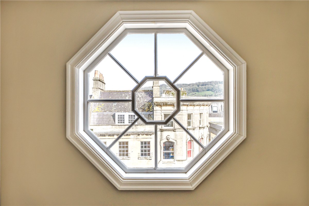 1 bedroom Flat, Old Bond Street, Bath, BA1 - Let Agreed, Image 11