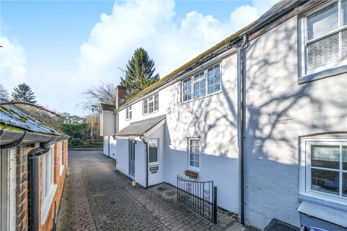 3 bedroom Cottage, Wilton, Marlborough, SN8 - Available, Image 20