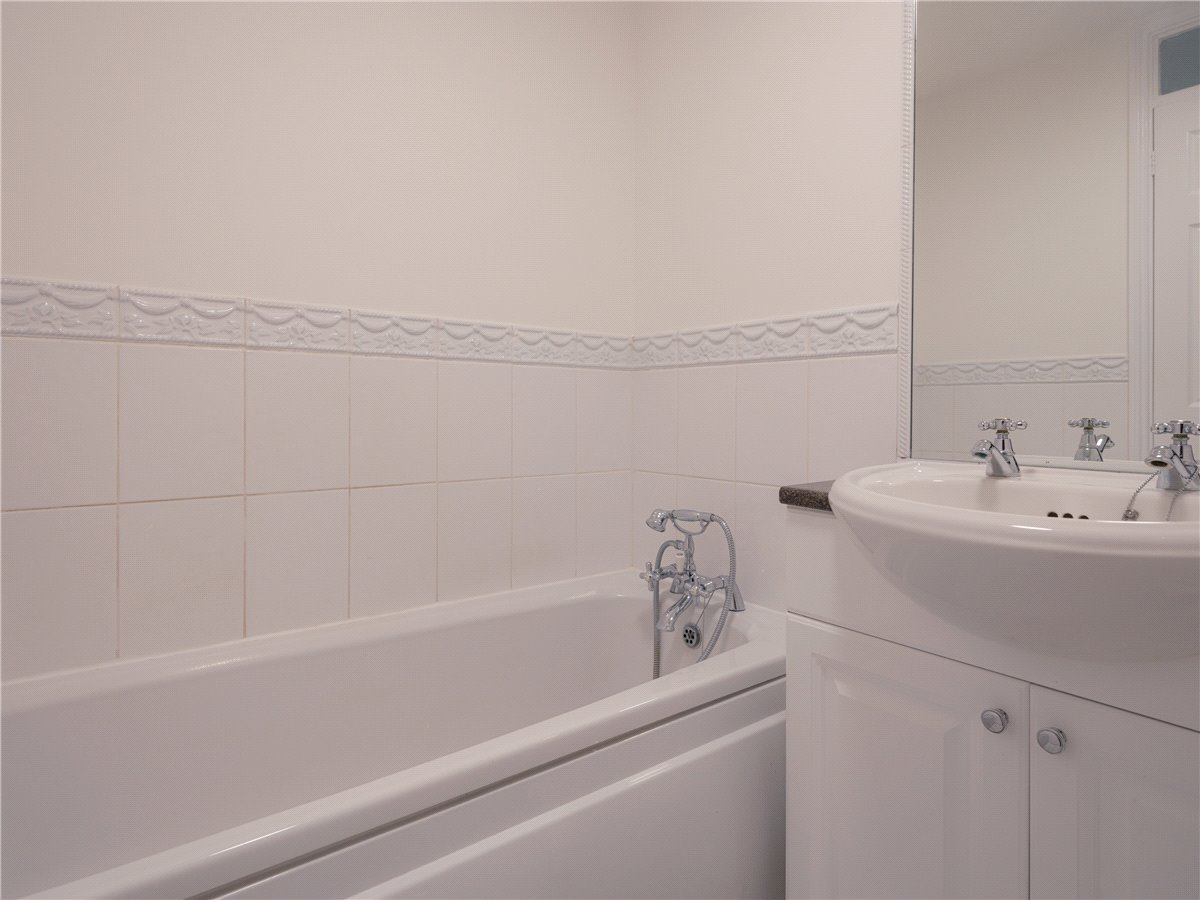 2 bedroom House, Fairfield, Great Bedwyn, SN8 - , Image 7