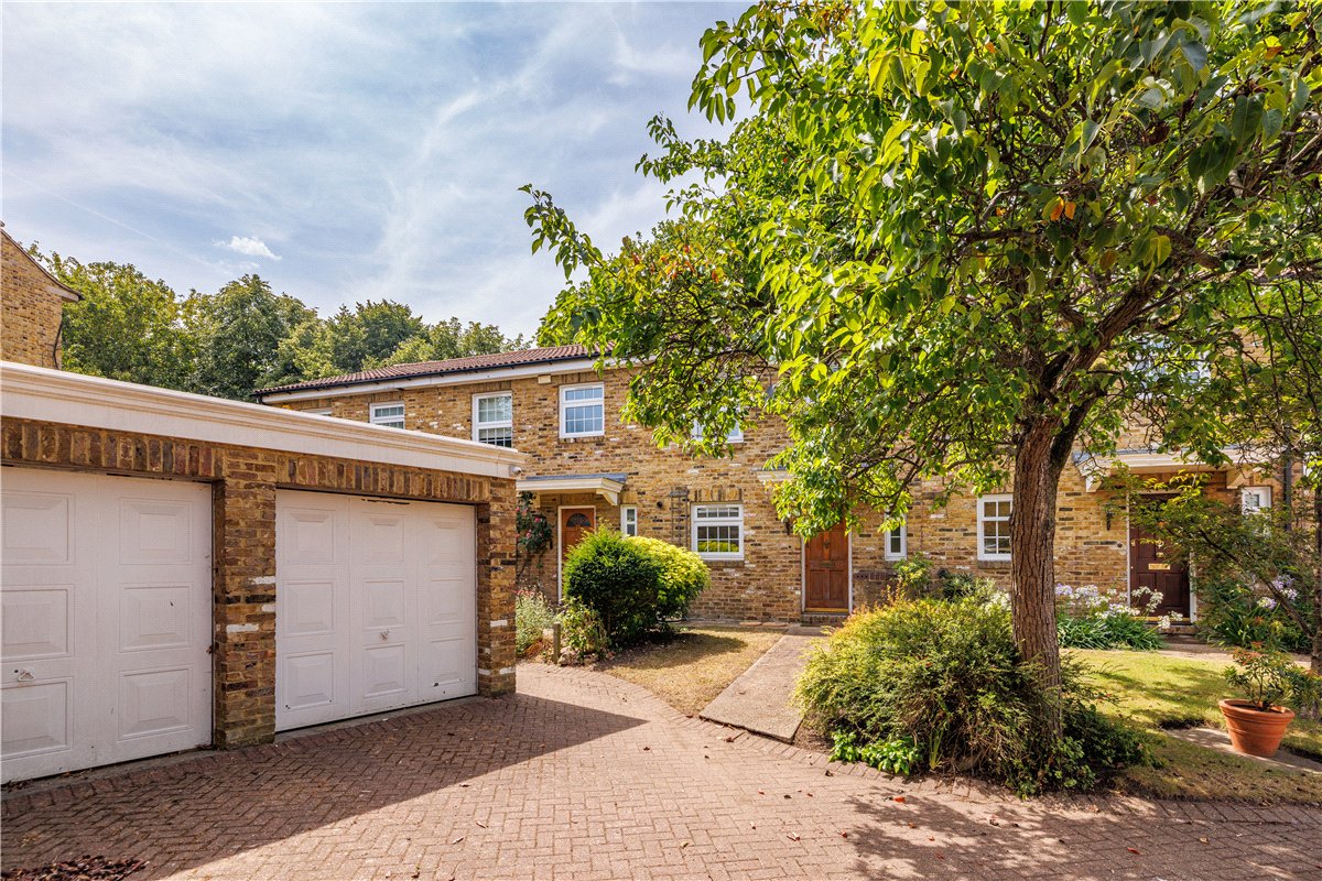 3 bedroom House, Balfour Place, London, SW15 - Available, Image 5