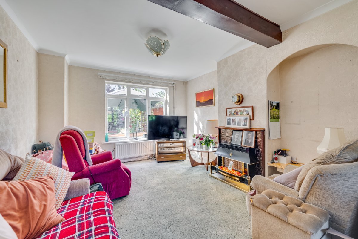 2 bedroom House, Barnes Avenue, London, SW13 - Sold STC