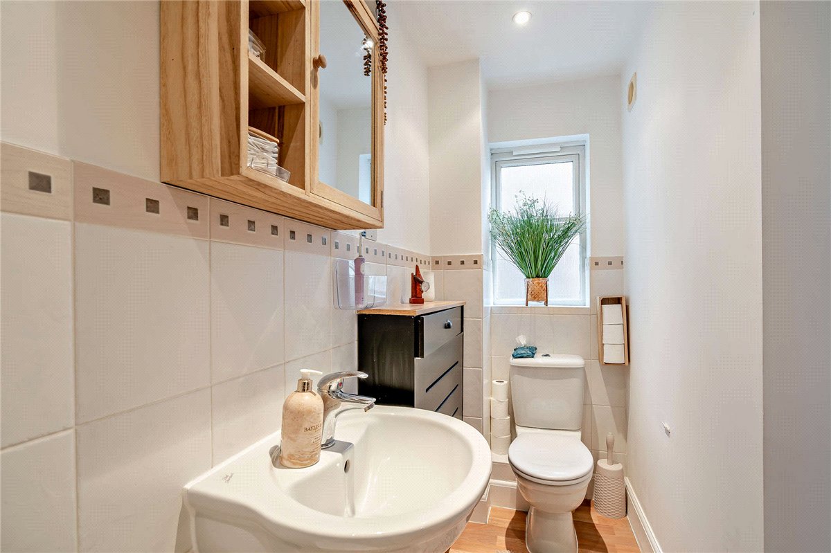 6 bedroom House, Dorneywood Way, Newbury, RG14 - Sold STC, Image 7