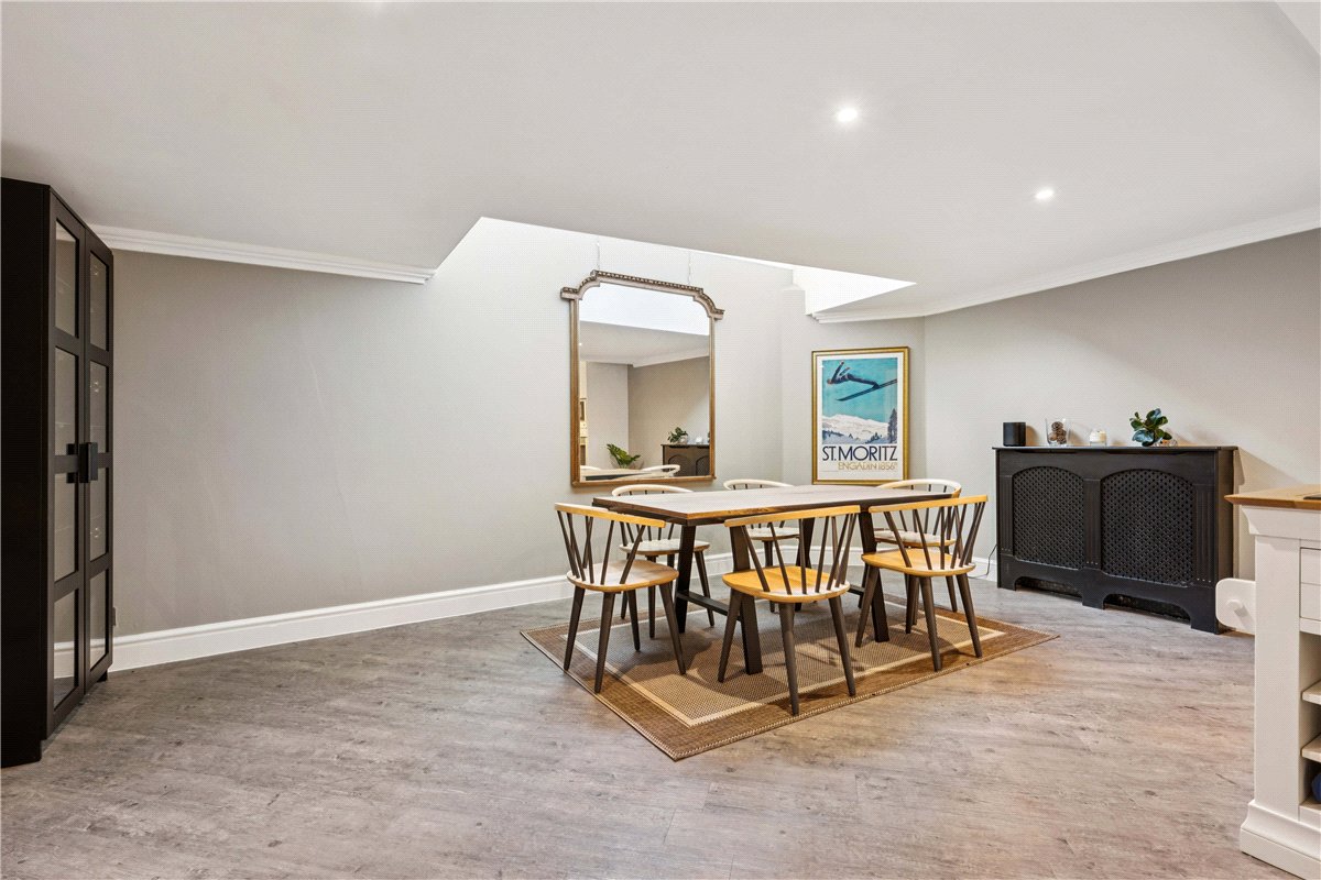 2 bedroom Maisonette, Sidbury Street, London, SW6 - Available, Image 3