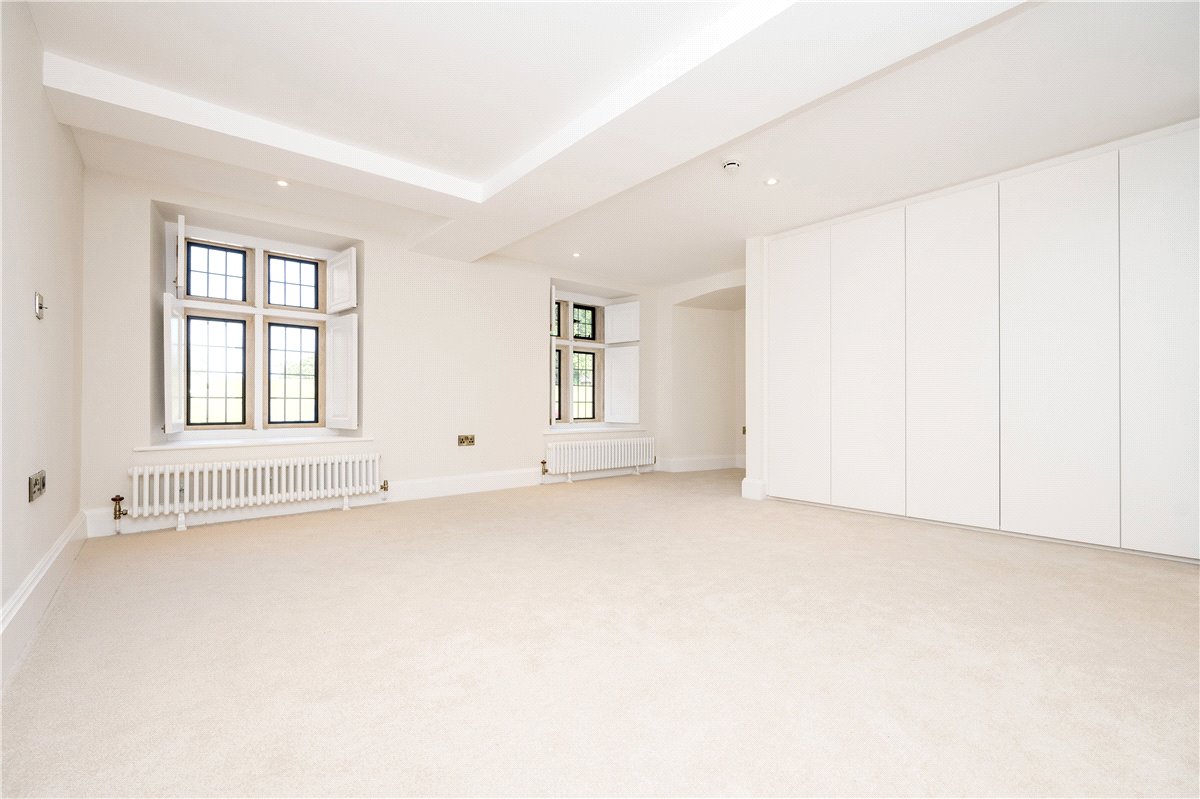 3 bedroom Flat, Ledston Hall, Back Newton Lane, WF10 - , Image 11