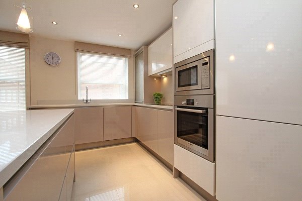 2 bedroom Flat, Kingston House South, Ennismore Gardens, SW7 - Available, Image 2