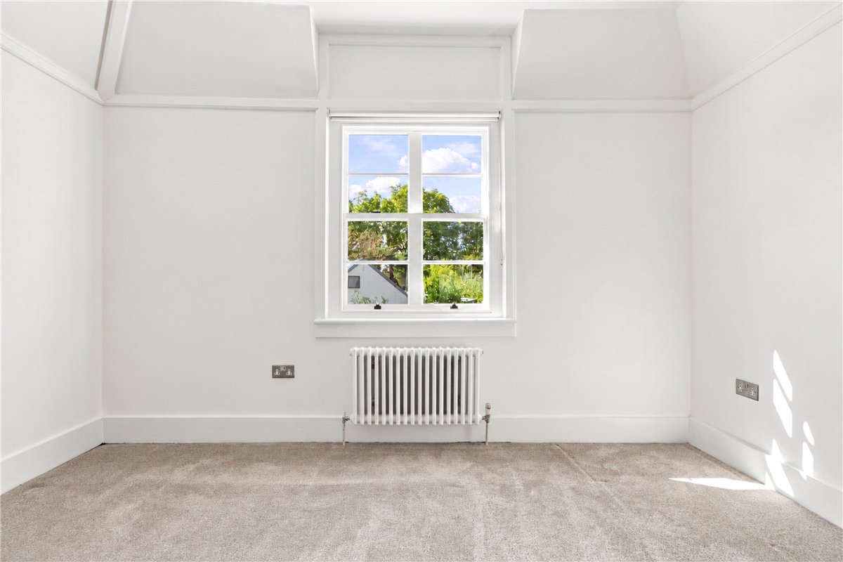 3 bedroom Cottage, Bishops Avenue, London, SW6 - Available, Image 20