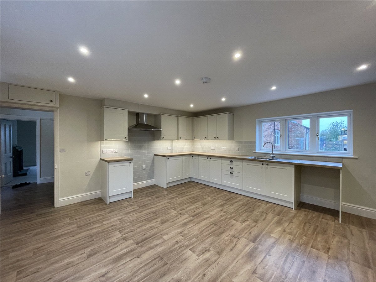 4 bedroom House, Sutton on Derwent, York, YO41 - Let Agreed, Image 12