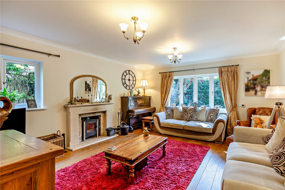 5 bedroom House, Meredun Close, Hursley, SO21 - Available, Image 1