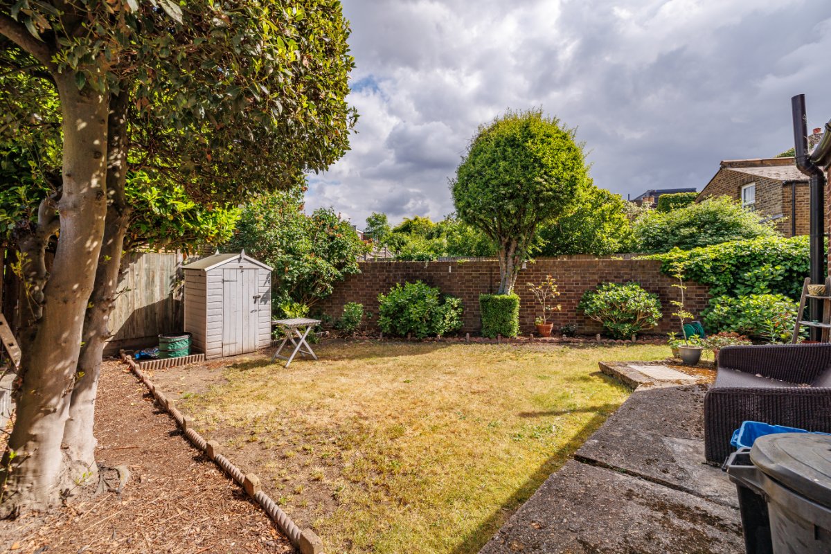 1 bedroom Flat, Railway Side, London, SW13 - Available, Image 1