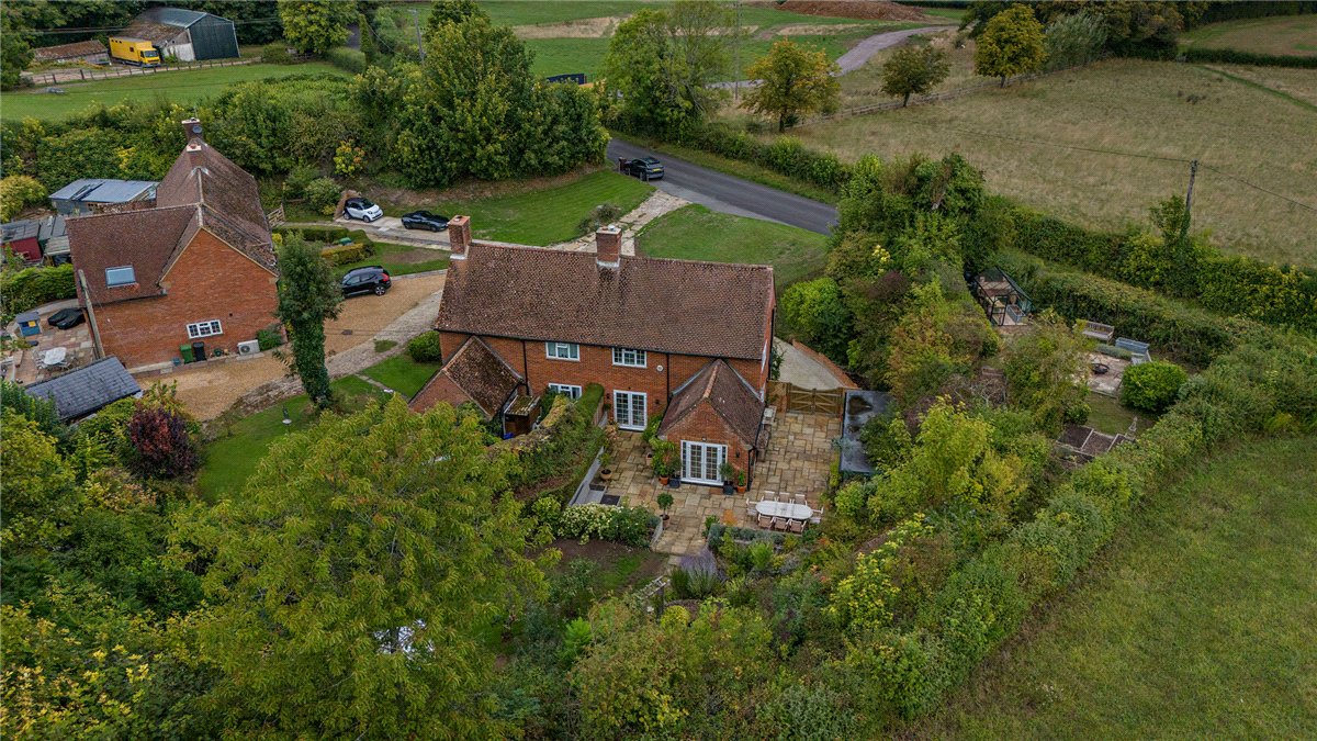3 bedroom House, Ecchinswell, Newbury, RG20 - Available, Image 31