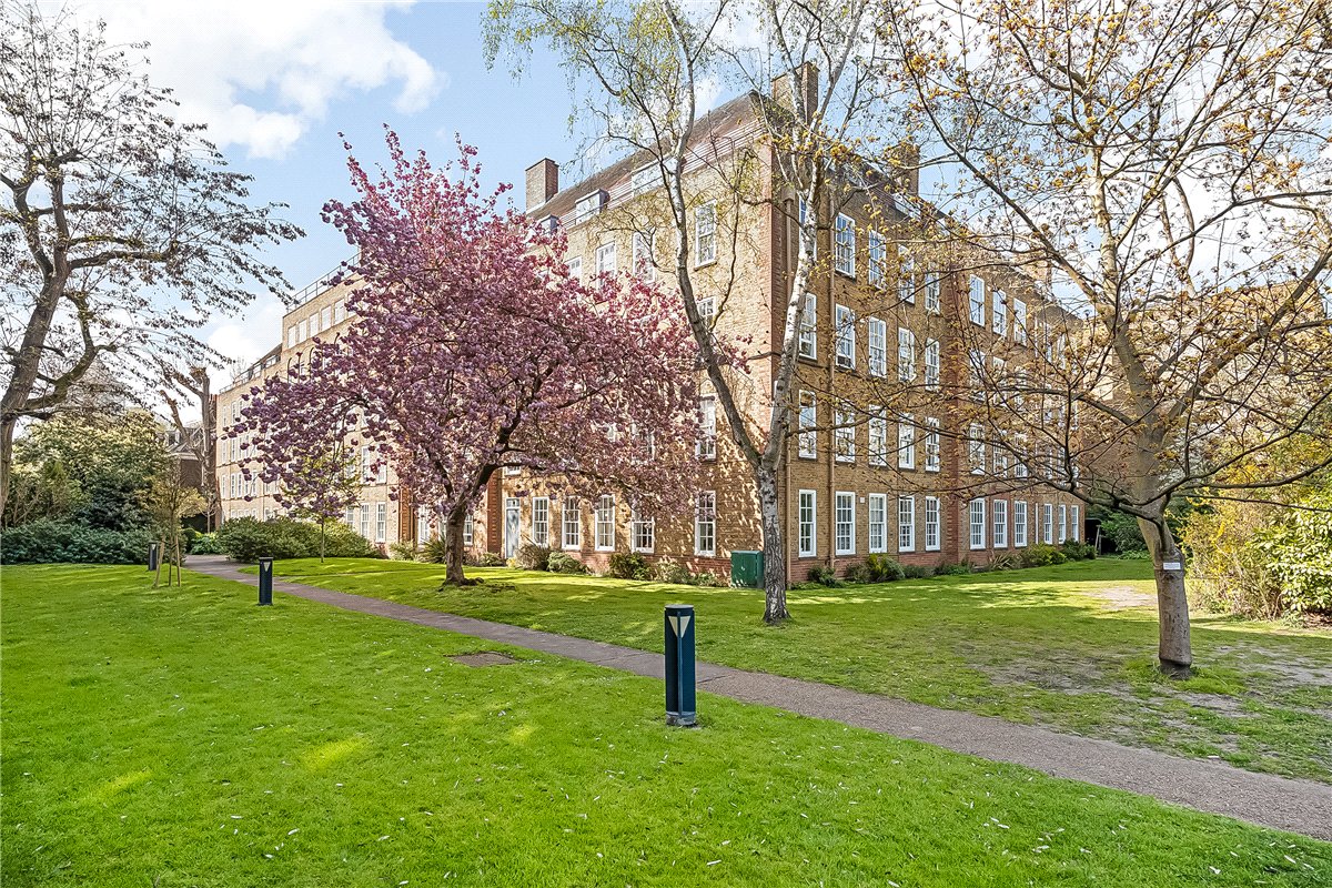 1 bedroom Flat, Vicarage Crescent, London, SW11 - Sold STC, Image 12