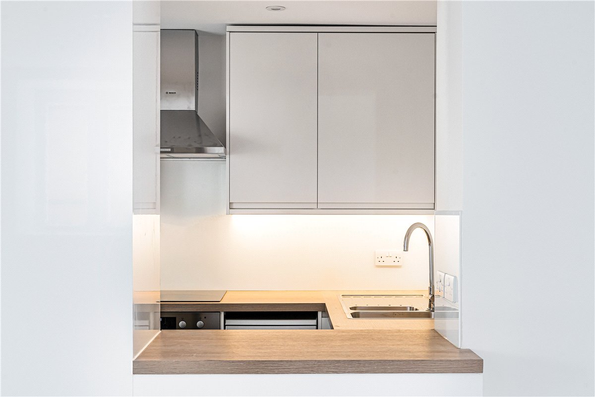 1 bedroom Flat, Walton Crescent, Oxford, OX1 - Available, Image 13