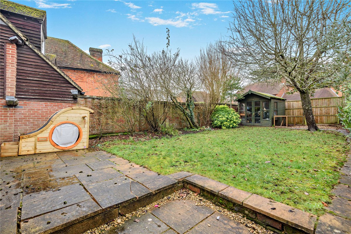 4 bedroom House, George Street, Kingsclere, RG20 - Available, Image 19