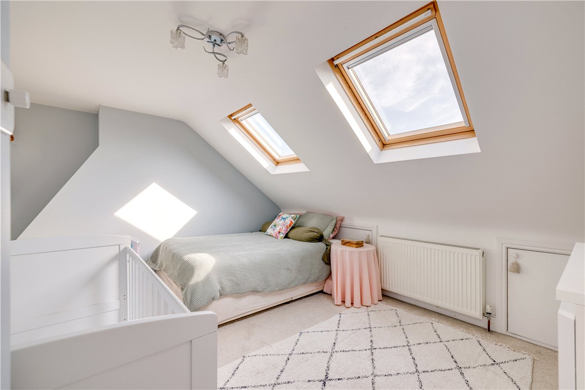 3 bedroom Maisonette, Replingham Road, London, SW18 - Available, Image 9