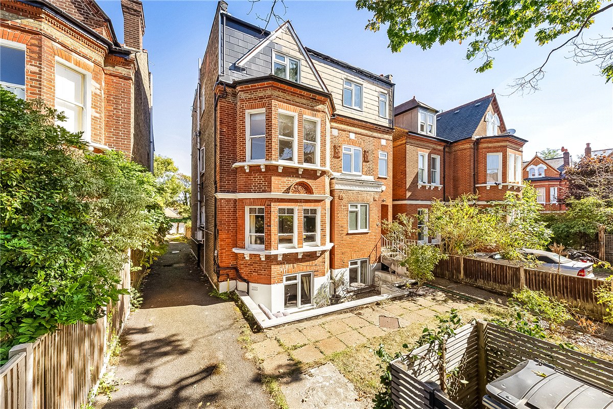2 bedroom Flat, Lyford Road, London, SW18 - Available, Image 1