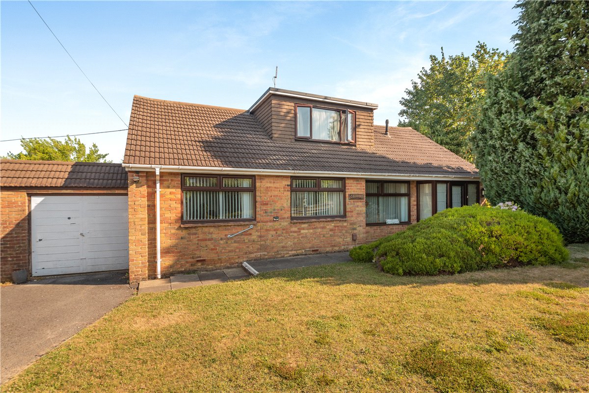 3 bedroom House, Forbes Road, Kings Worthy, SO23 - Available