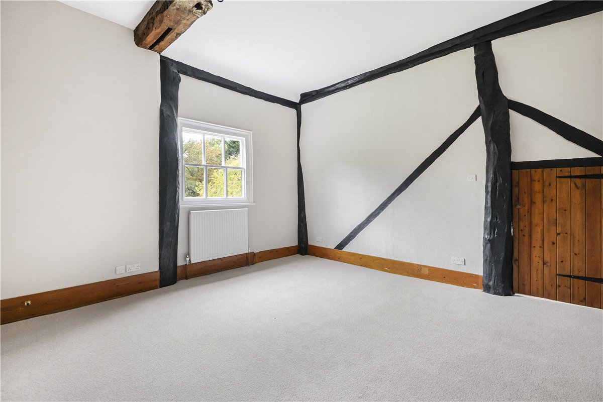 7 bedroom House, Breakspear Road South, Ickenham, UB10 - Available, Image 28