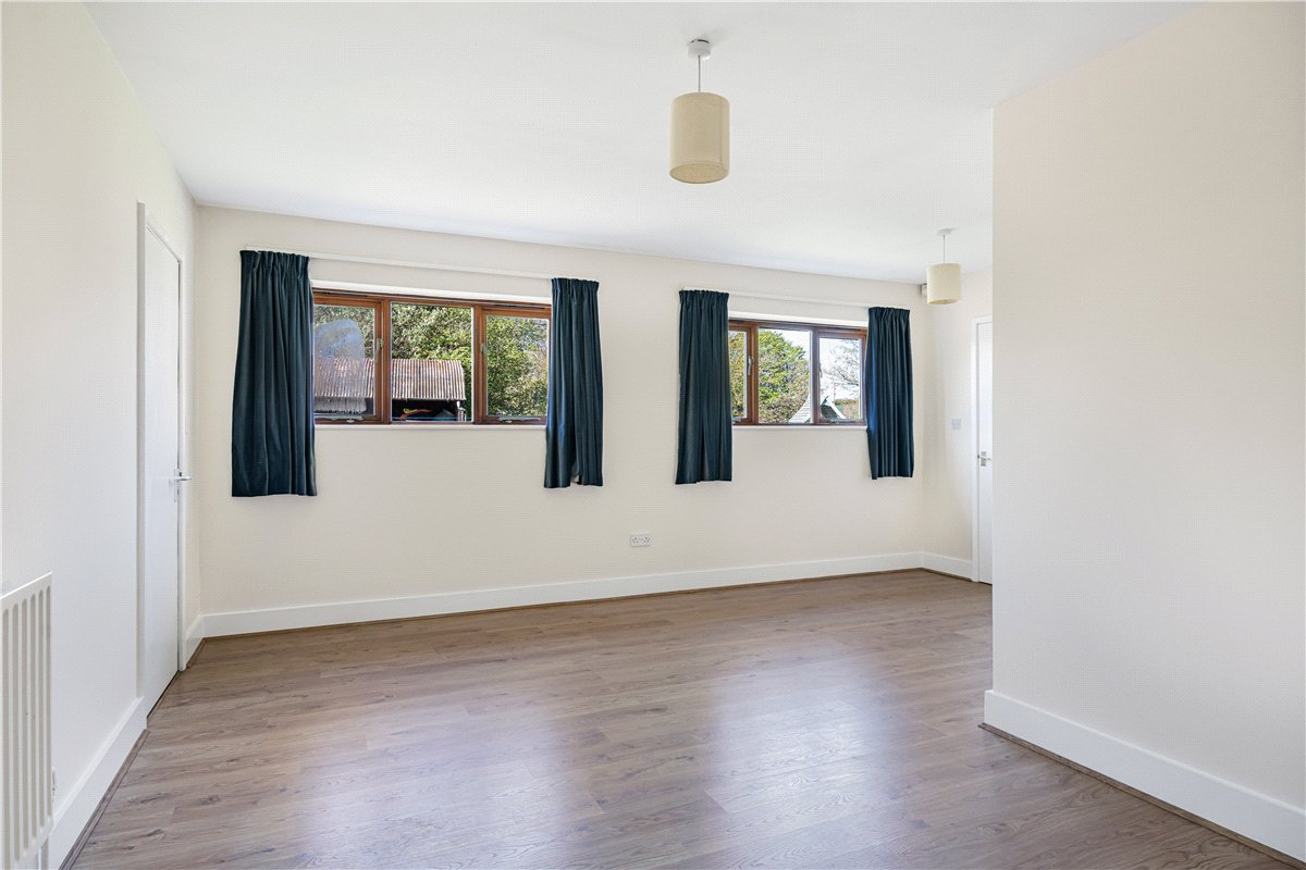 3 bedroom House, Lower Farm, Denton, OX44 - Let Agreed, Image 3