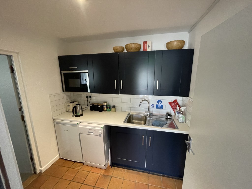 2366 Sq Ft, 2 - 3 The Quadrangle, Woodstock, OX20 - Available, Image 6